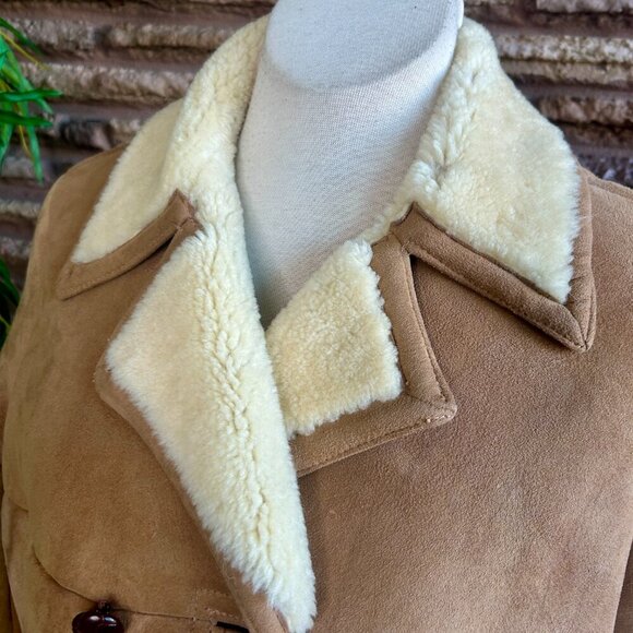 Abercrombie & Fitch Vintage Lambskin Suede and Shearling Double Breasted Jacket - Picture 10 of 13